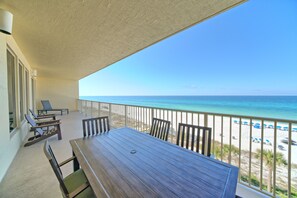 Condo, 2 Bedrooms | Outdoor dining