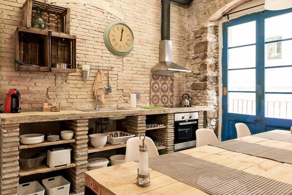 In-room dining - AS Sant Domenec Pool&Bike (Girona)