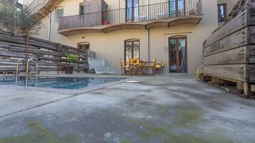 Departamento estándar, 3 habitaciones, alberca privada, planta baja (Para bicicletas) | Terraza o patio