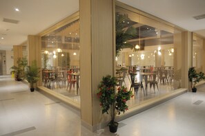 Buffet - The Luxe Hotel Da Lat (Da Lat)