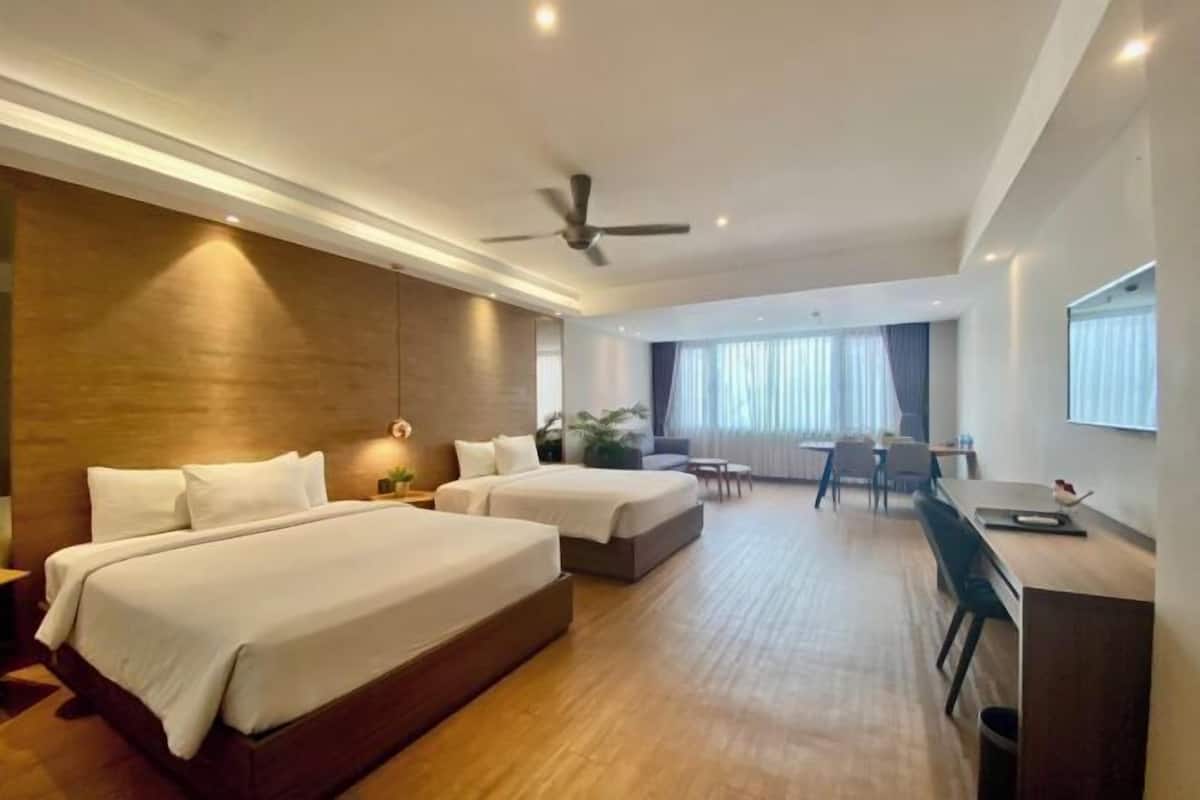 Minibar, in-room safe, desk, blackout curtains
