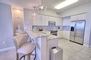 Apartamento, 2 habitaciones | Cocina privada | Frigorífico, horno, cafetera o tetera y tostadora