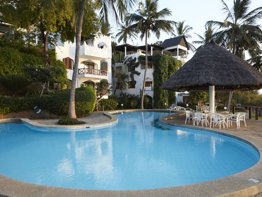 2 outdoor pools, pool umbrellas, sun loungers