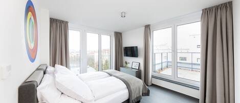Junior Suite Rooftop | Laptop workspace, iron/ironing board (on request), WiFi (free)