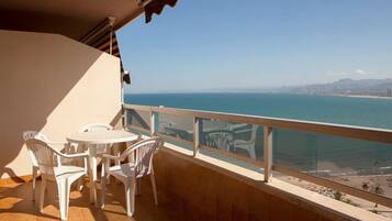 Appartement, 2 chambres, terrasse, vue mer | Terrasse/Patio