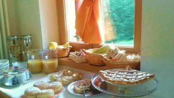 Bao gồm bữa sáng buffet hàng ngày