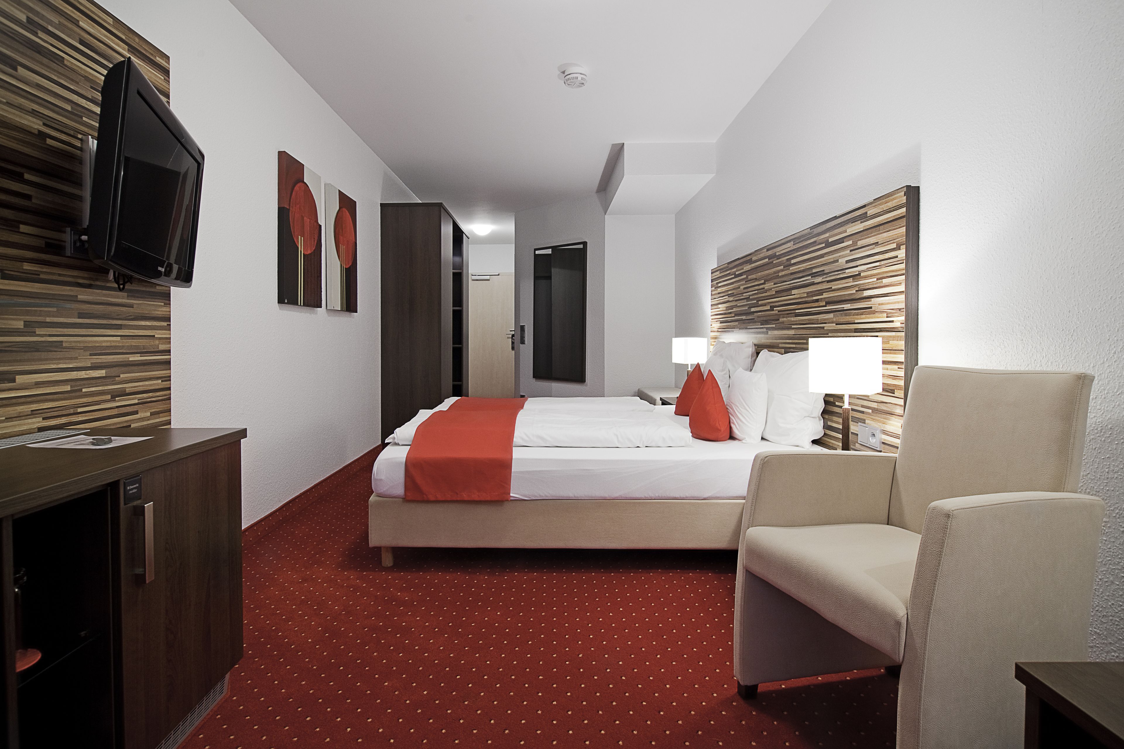 minibar, in-room safe, desk, soundproofing