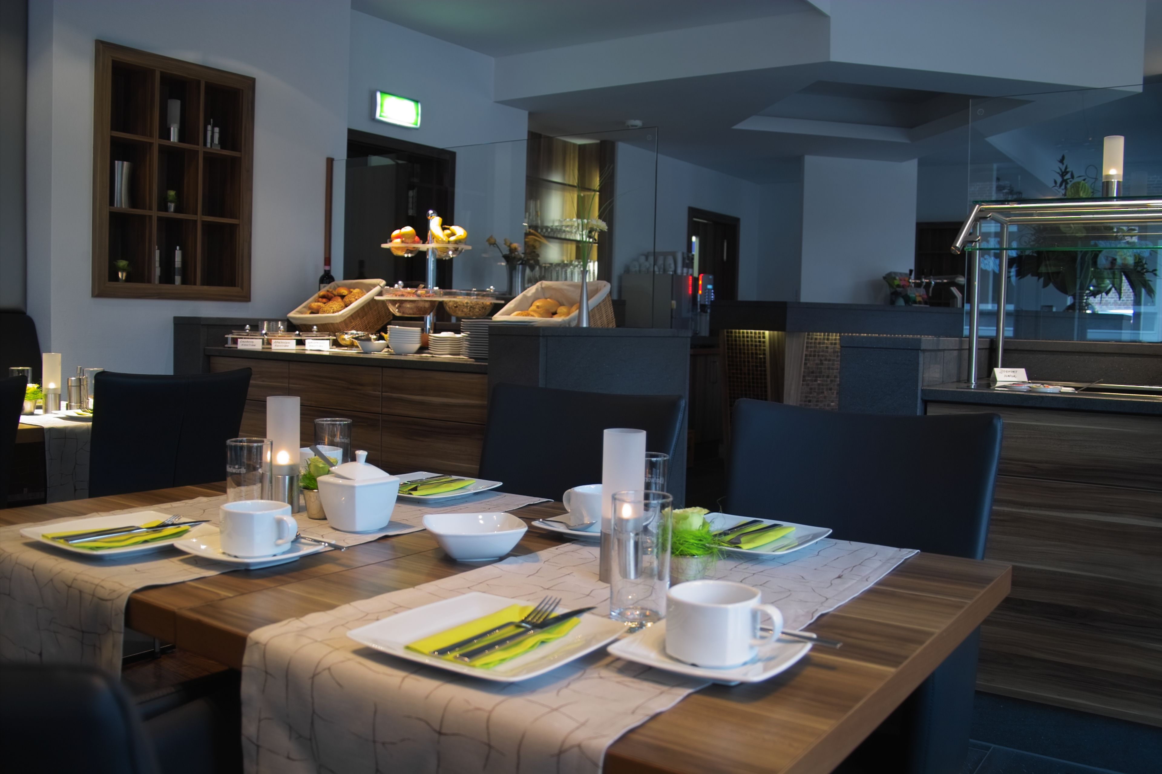 Aamiainen arkipäivisin (14.9 EUR per henkilö)