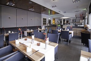 Frühstück, Mittagessen und Abendessen