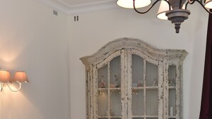 فطور إنجليزي مجانًا يوميًا