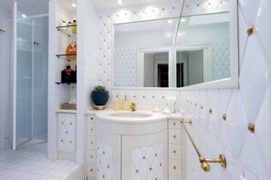 Apartment | Badezimmer