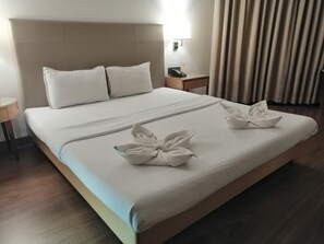Phòng Economy | 1 phòng ngủ, bộ đồ giường cao cấp, két bảo mật tại phòng, bàn 