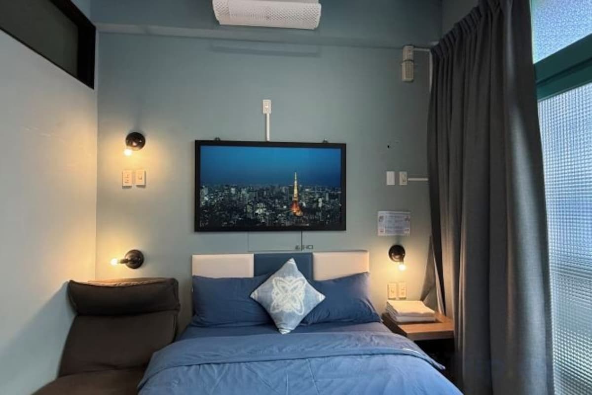 Standard Double Room With Shared Bathroom