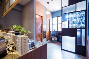 Sala de estar en el lobby