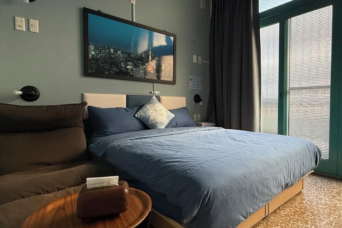 Doppia Standard, bagno condiviso | Wi-Fi gratuito, lenzuola