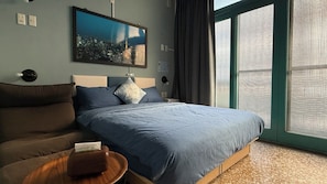 Standard Double Room, Shared Bathroom | Wi-fi percuma, cadar katil