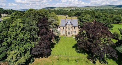 Stow House
