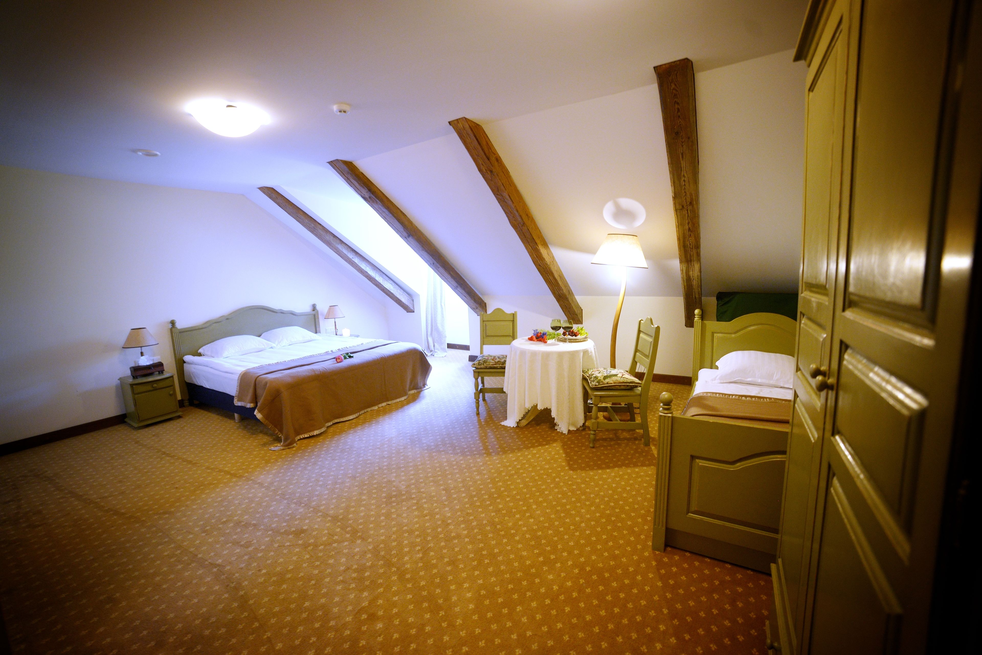 Chambre Triple Classique | Bureau, lits pliants/supplémentaires, Wi-Fi gratuit