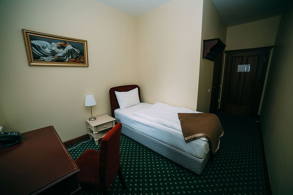 Economy Single Room | Desk, rollaway beds, free WiFi