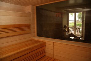 Sauna, Massageanwendungen