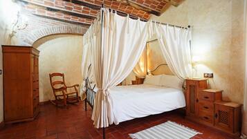 Lits bébé (en supplément), Wi-Fi gratuit, draps fournis