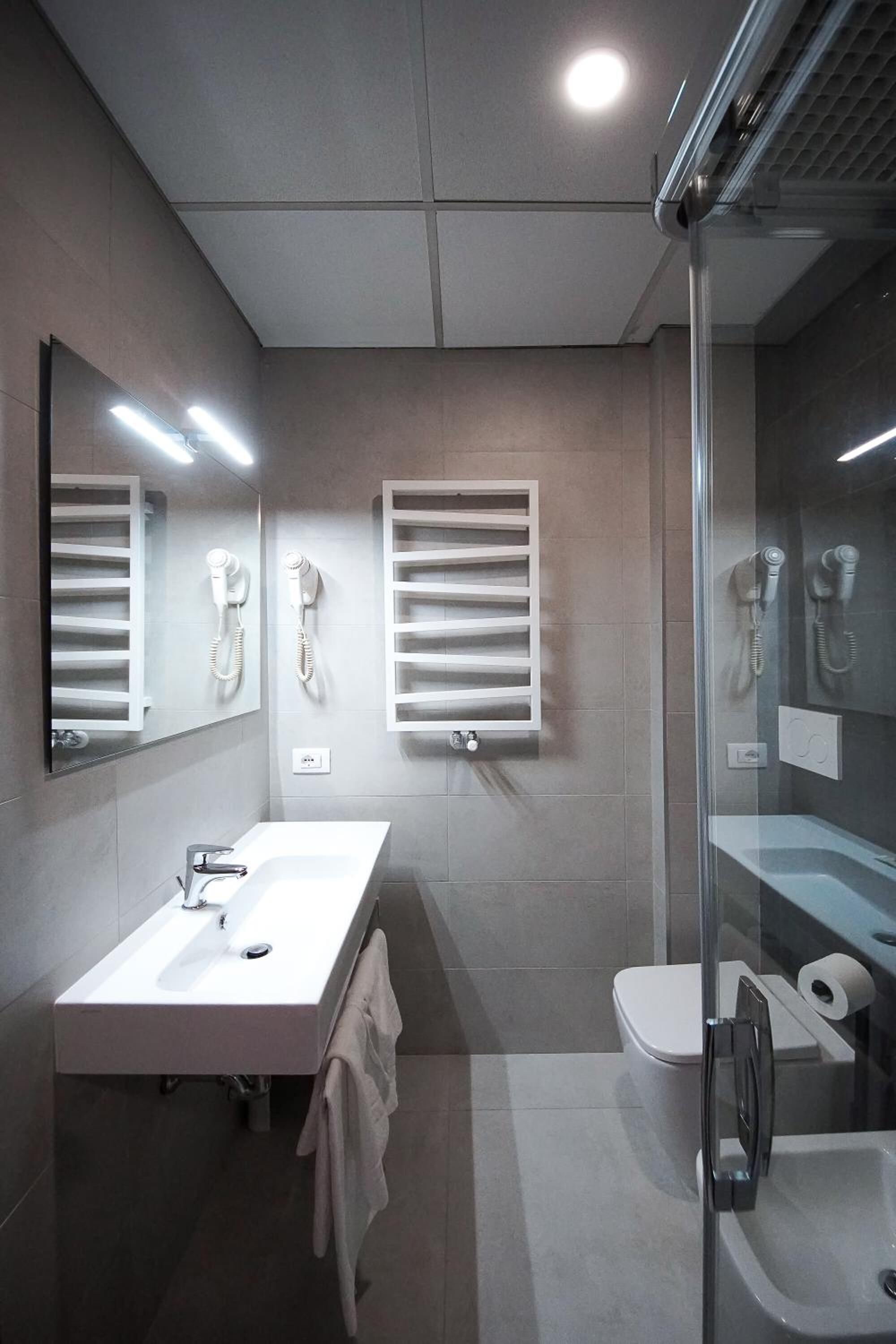 free toiletries, hair dryer, bidet, towels