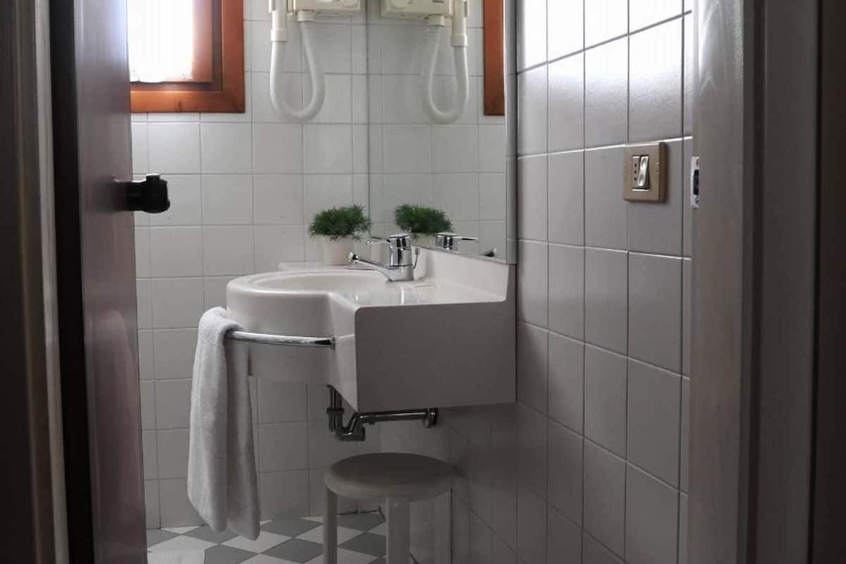 free toiletries, hair dryer, bidet, towels