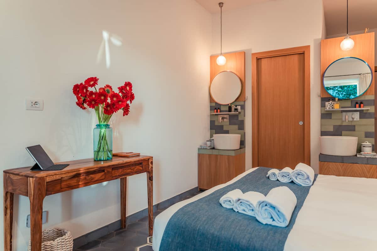 1 chambre, literie de qualité supérieure, couette en duvet d'oie