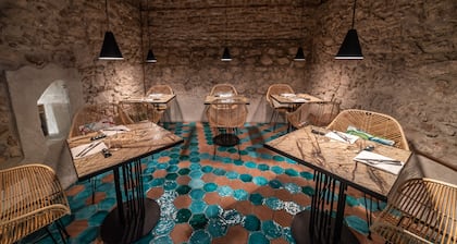 Medousa Bistrot & Suites