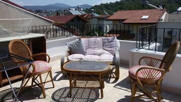 Vila, 3 kamar tidur (Ertan) | Teras/patio