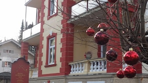 Front of property - Hotel Almrausch (Bad Reichenhall)