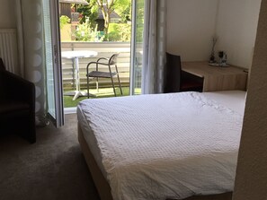 Literie hypoallergénique, couette en duvet, coffre-fort