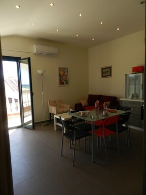 Deluxe Apartment, 2 Bedrooms, Kitchen, Sea View | Living area | Smart TV - Infinity Blue Beach Apartments (Zakynthos)