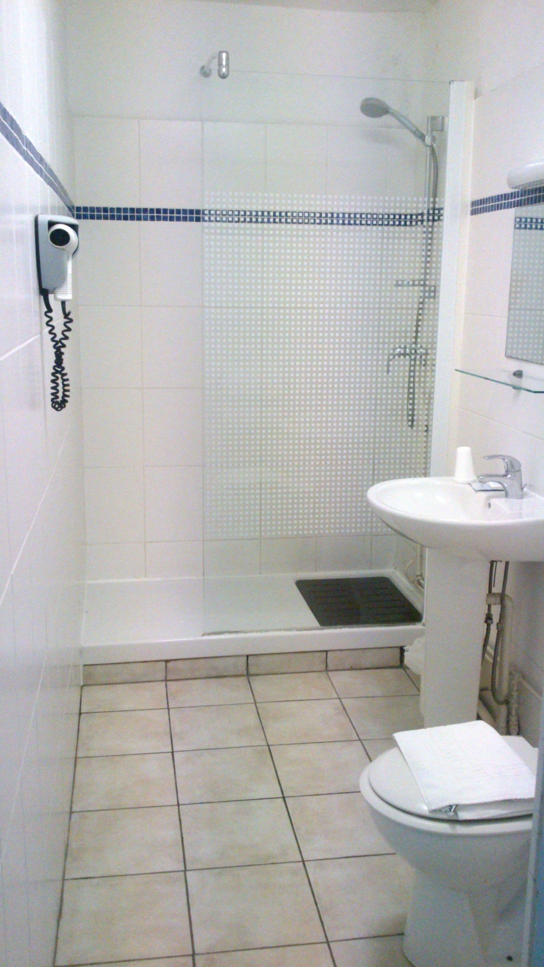 shower, free toiletries, hair dryer, towels