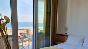Camera Superior con letto matrimoniale o 2 letti singoli, vista mare | Una cassaforte in camera, una scrivania, Wi-Fi gratuito