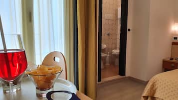Coffres-forts dans les chambres, bureau, Wi-Fi gratuit