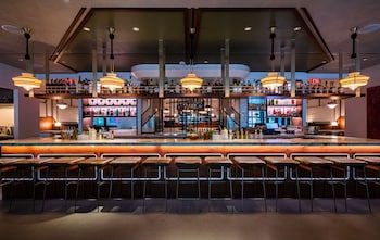 Restaurant on-premise at Eaton DC