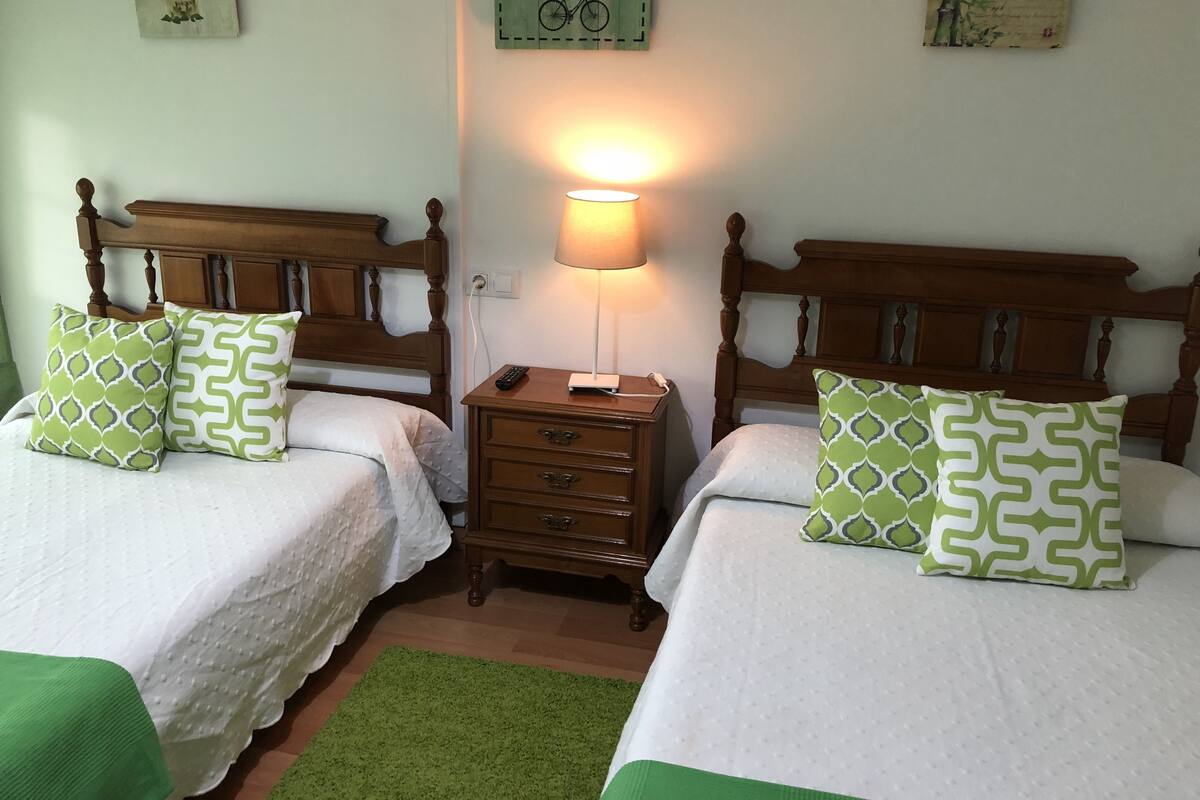 Decoración personalizada, muebles diferentes y escritorio