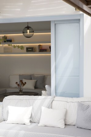 Exterior detail - The Nook (Santorini)