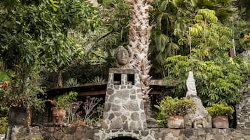 Kemudahan hartanah