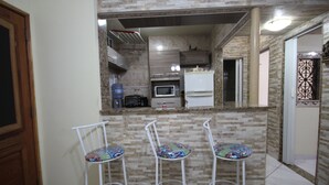 Standard Apartment, 2 Bedrooms | Private kitchen | Coffee/tea maker, microwave - GoHouse - Invalidos 412 (Rio de Janeiro)