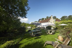 Kawasan BBQ/berkelah