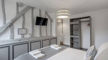 Double Room, Garden View ( Chambre Rez De Chaussee) | Premium bedding, soundproofing, iron/ironing board, free WiFi