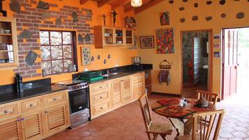 Vila Superior, 2 kamar tidur, pemandangan danau, tepi gunung | Tempat makan keluarga