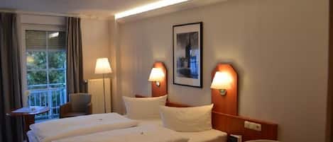 Double Room | Cribs/infant beds, rollaway beds, free WiFi