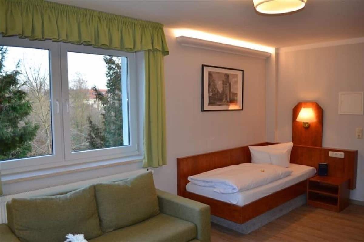 Habitación individual | Cunas (de pago), camas supletorias, wifi gratis