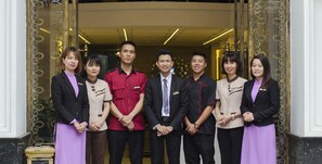 Property entrance - Flora Centre Hotel & Spa (Hanoi)