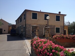 Exterior - Agriturismo Gli Ulivi (Casanova Lerrone)