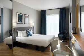 Standard Double Room | In-room safe, desk, laptop workspace, iron/ironing board