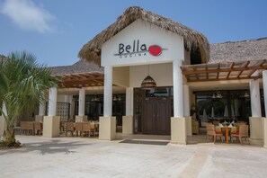 Outdoor banquet area - Grand Memories Punta Cana All Inclusive (Punta Cana)